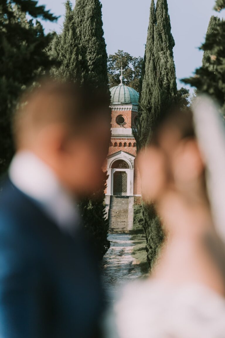 poroka-s-tujcem-kapelica