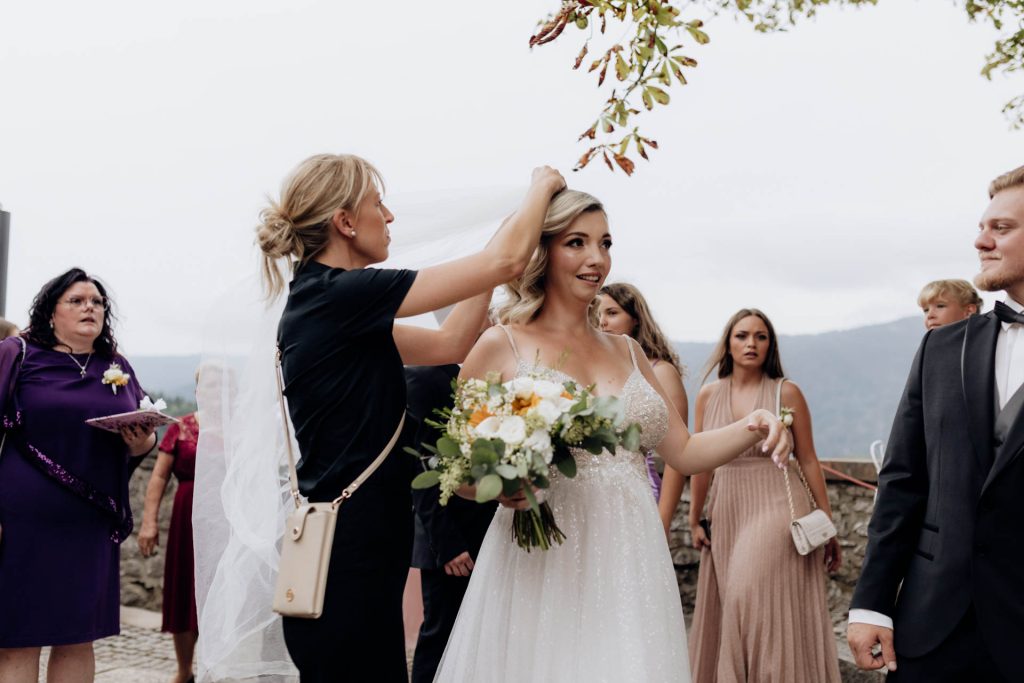 7-avenija-pomoc-nevestiNINA PREMK